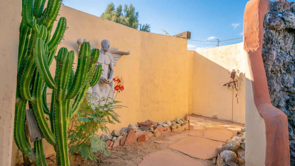 49769 29 Palms Highway Property Photo 8
