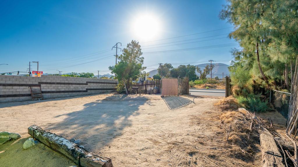 49769 29 Palms Highway Property Photo 63