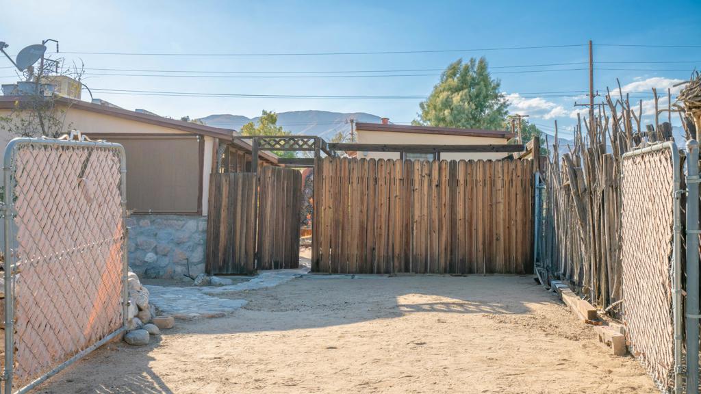 49769 29 Palms Highway Property Photo 64