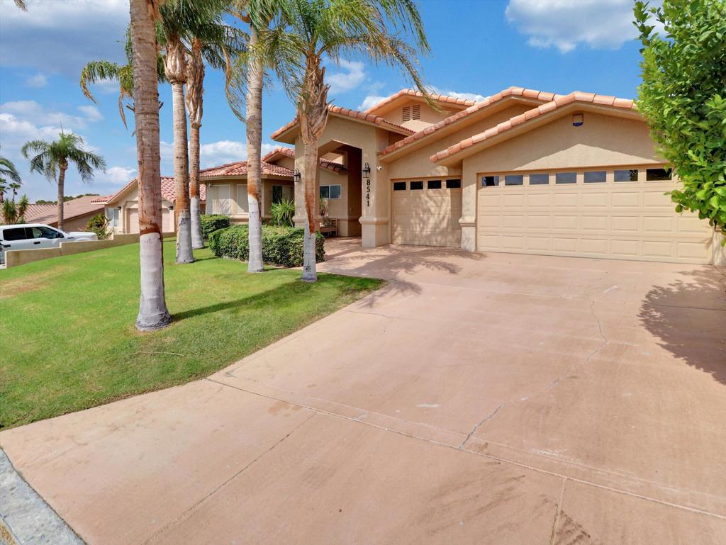 8541 Clubhouse Property Photo