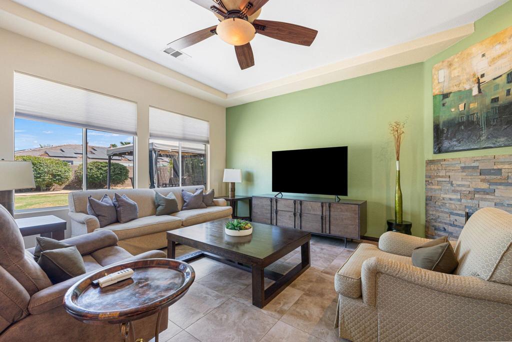 79786 Parkway Esplanade S Property Photo 3
