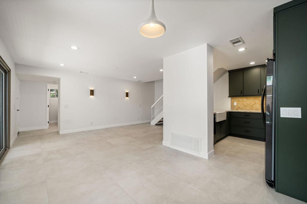 74185 Catalina Way Property Photo 2