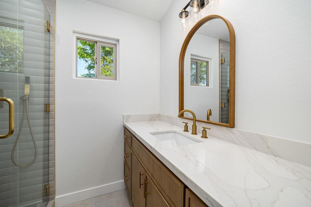 74185 Catalina Way Property Photo 10