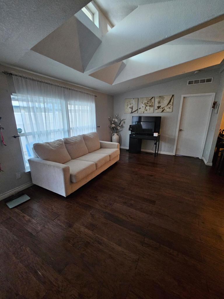 80000 Avenue 48 230 Property Photo 5