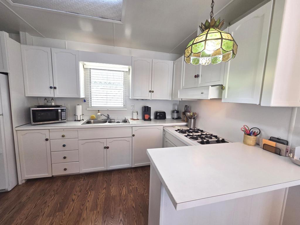 179 Butterfield Property Photo 6
