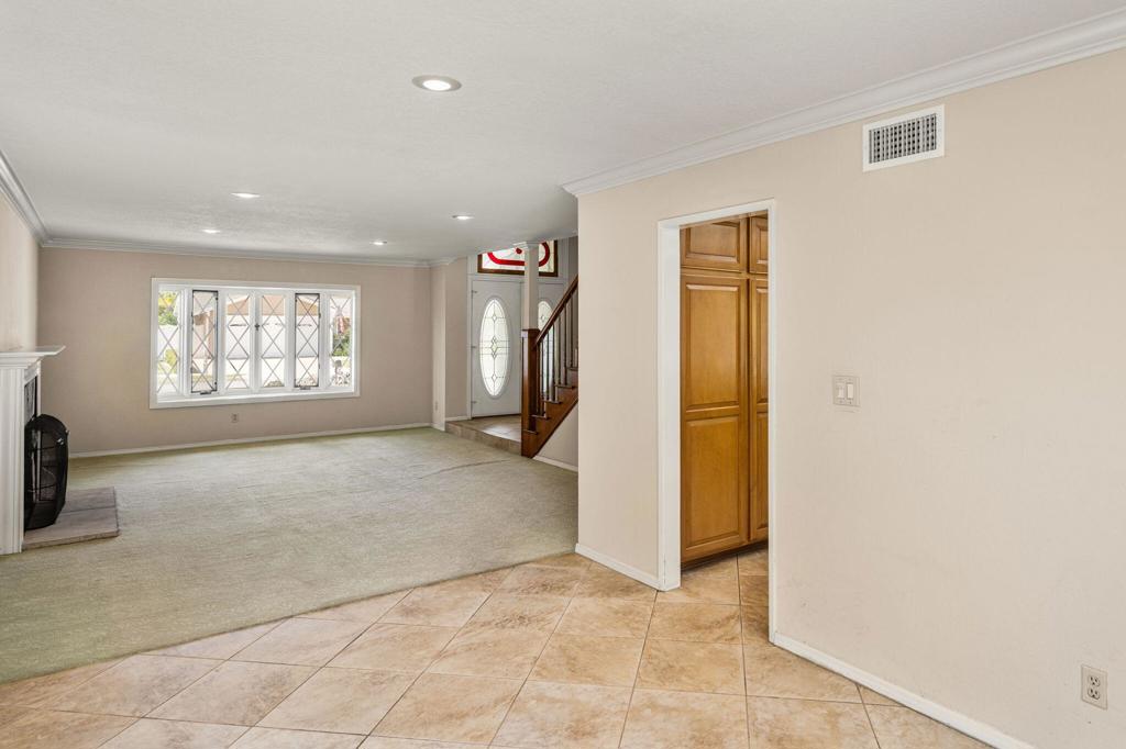 15432 Cherbourg Avenue Property Photo 9