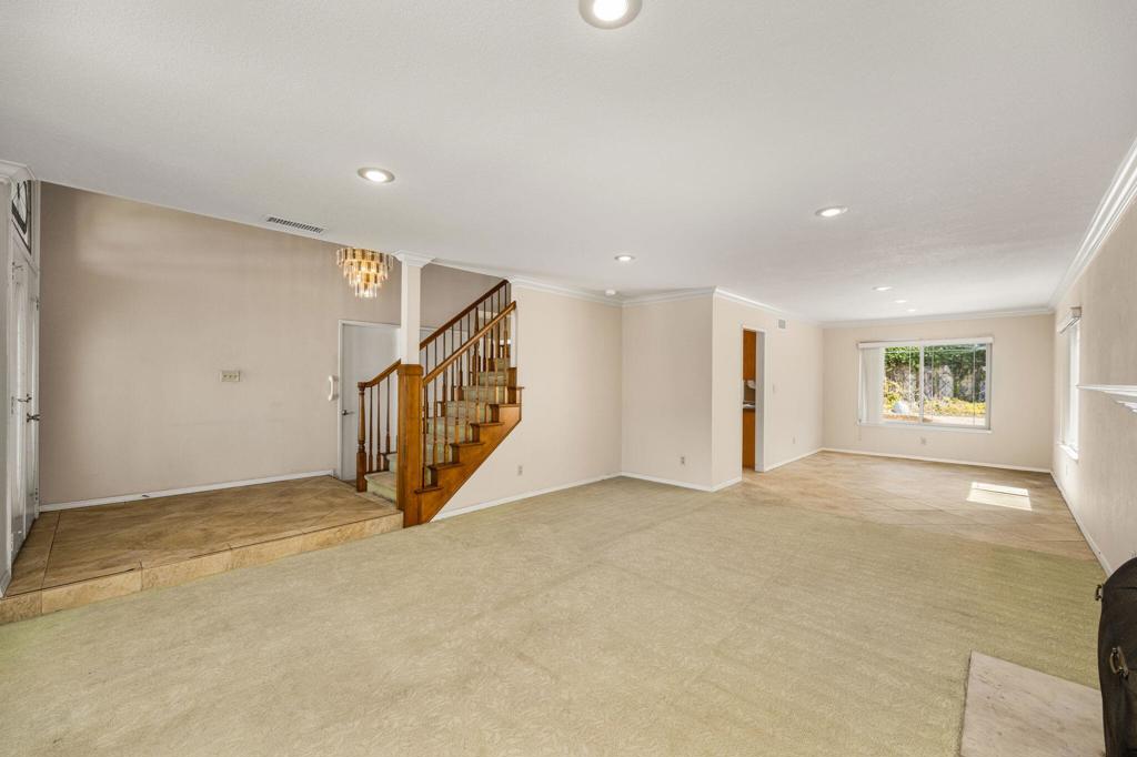 15432 Cherbourg Avenue Property Photo 11