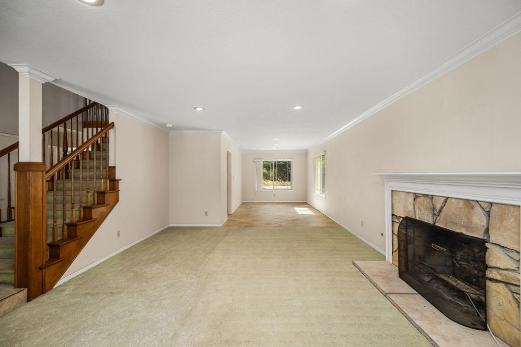 15432 Cherbourg Avenue Property Photo 12