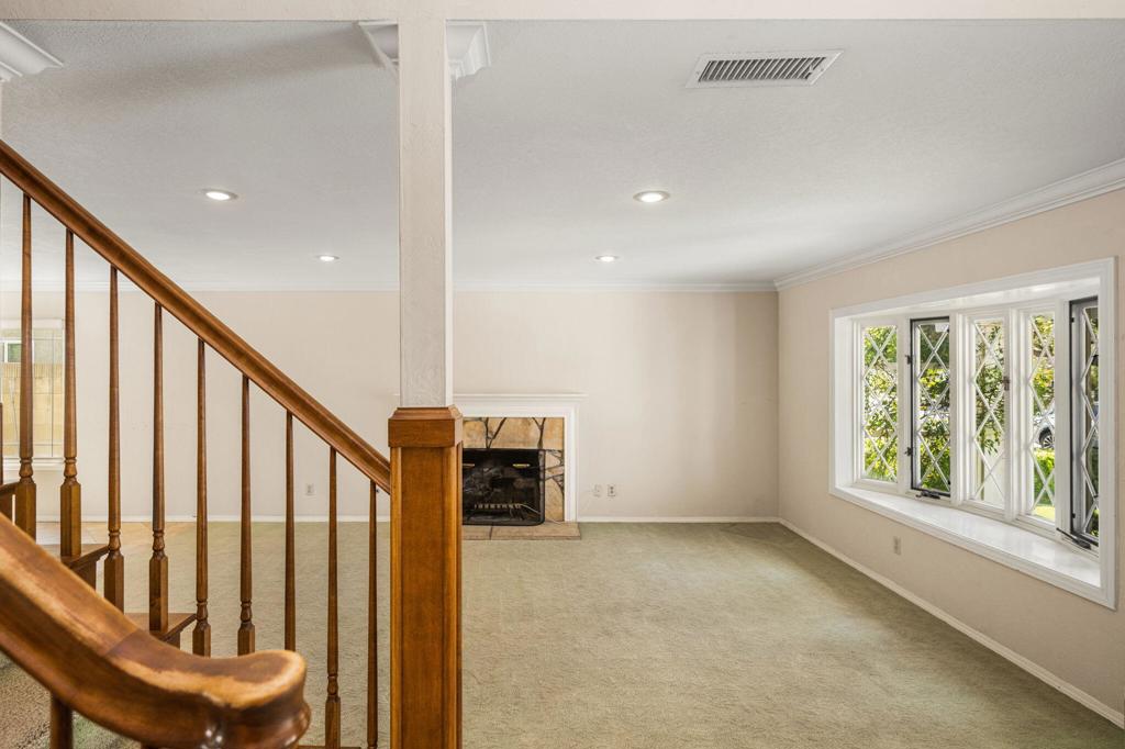 15432 Cherbourg Avenue Property Photo 14