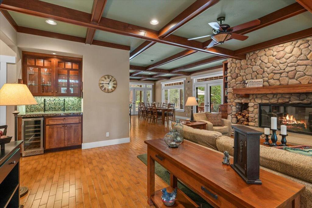 1924 Shady Lane Property Photo 14