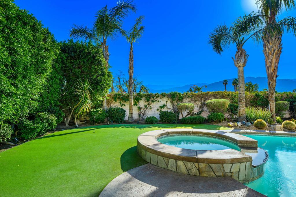 33 Calle La Reina Property Photo 48