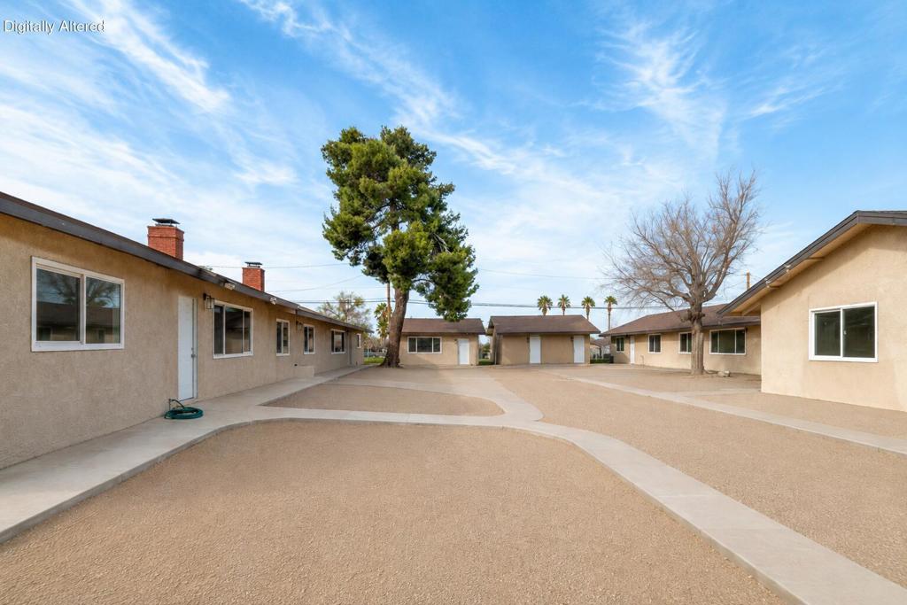 16020 Juniper Street Property Photo 3