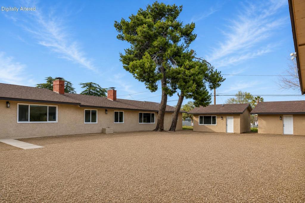 16020 Juniper Street Property Photo 6