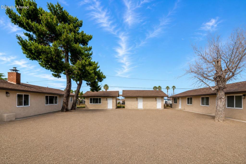 16020 Juniper Street Property Photo 10