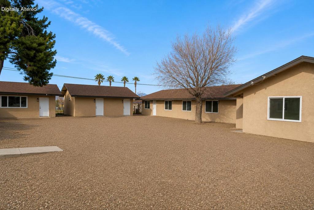 16020 Juniper Street Property Photo 11