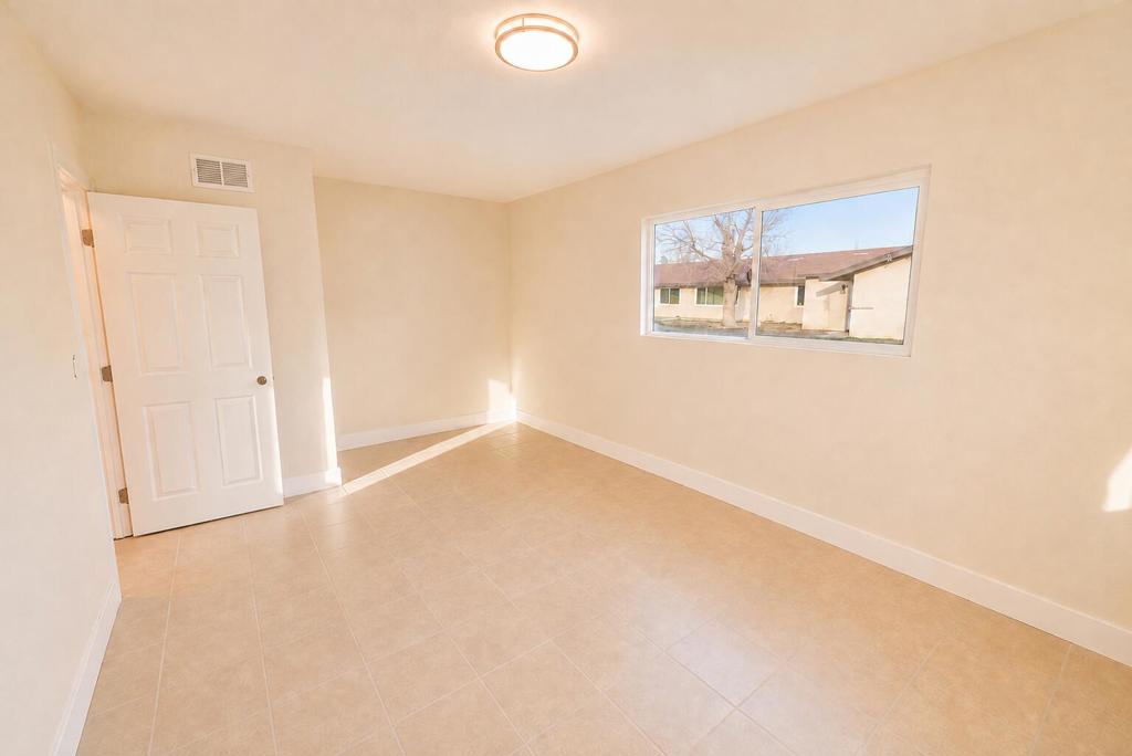 16020 Juniper Street Property Photo 31