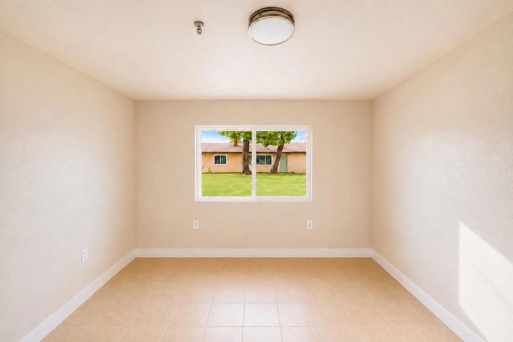 16020 Juniper Street Property Photo 39