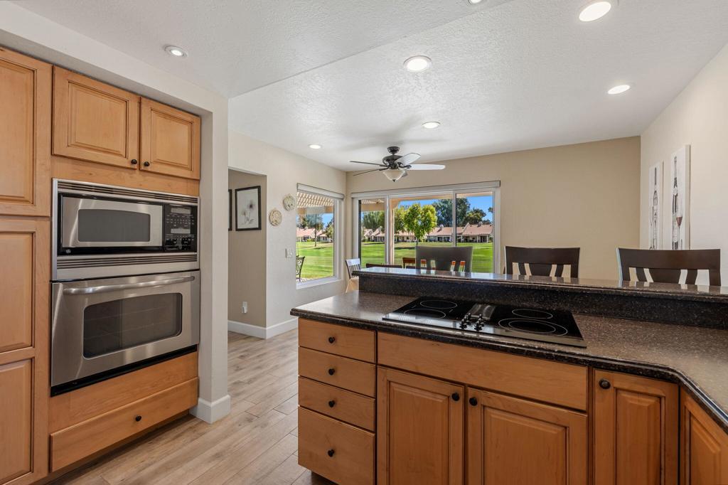 41930 Jupiter Hills Court Property Photo 7