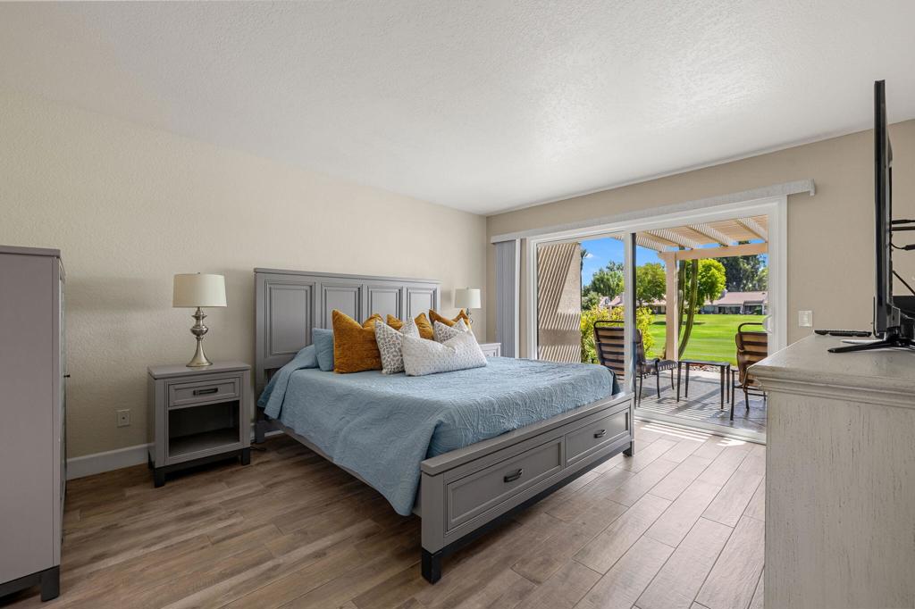 41930 Jupiter Hills Court Property Photo 11