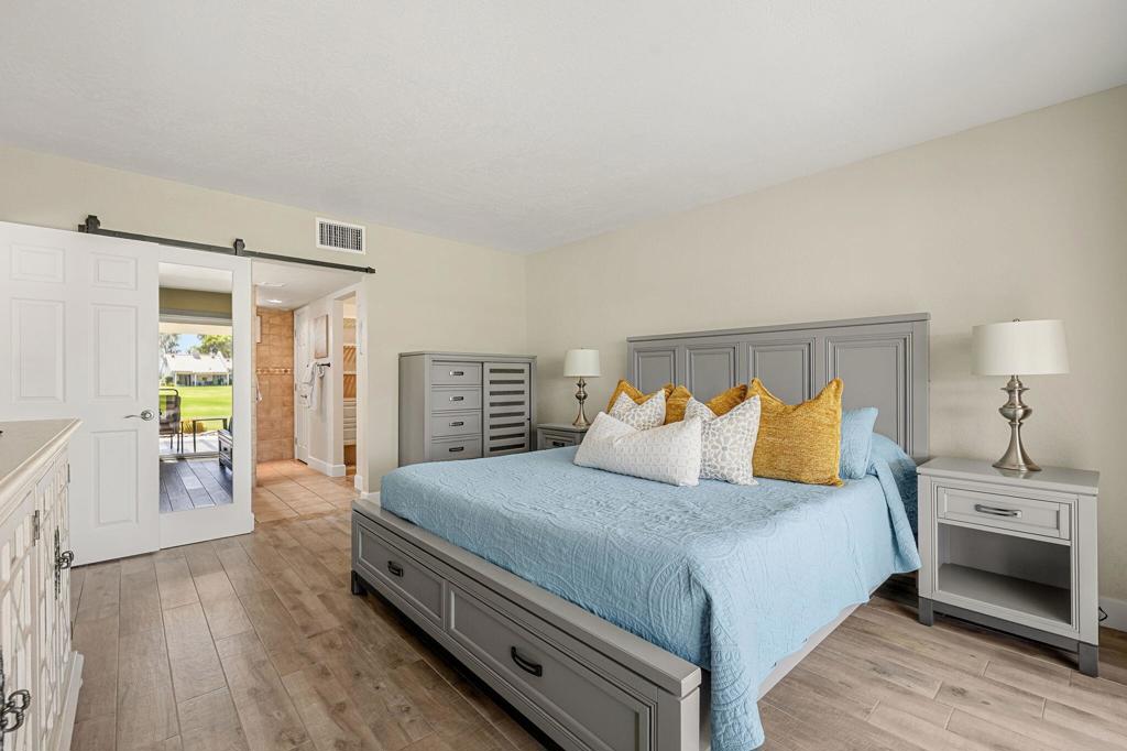 41930 Jupiter Hills Court Property Photo 13