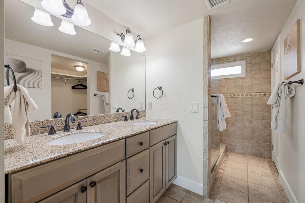 41930 Jupiter Hills Court Property Photo 14