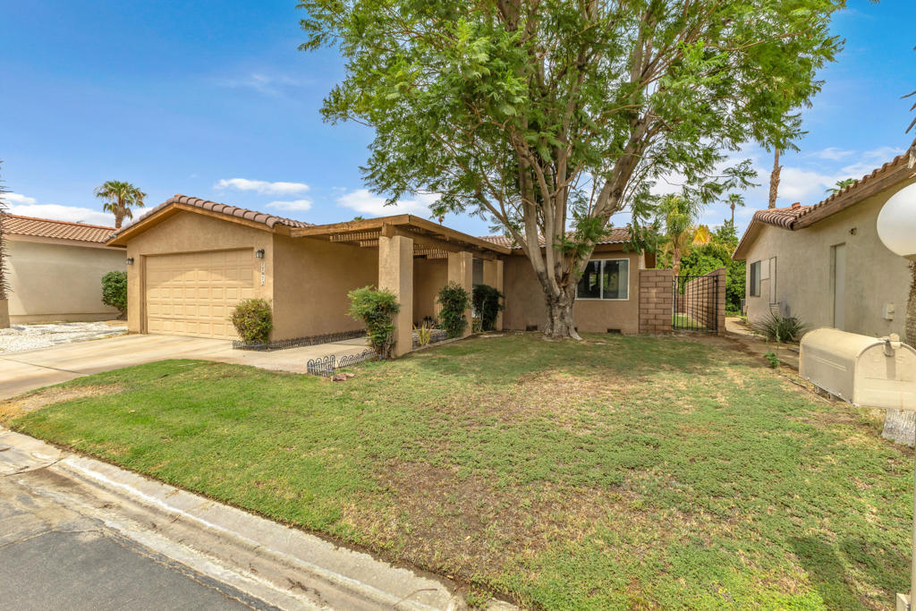 77872 Sunnybrook Drive Property Photo 2
