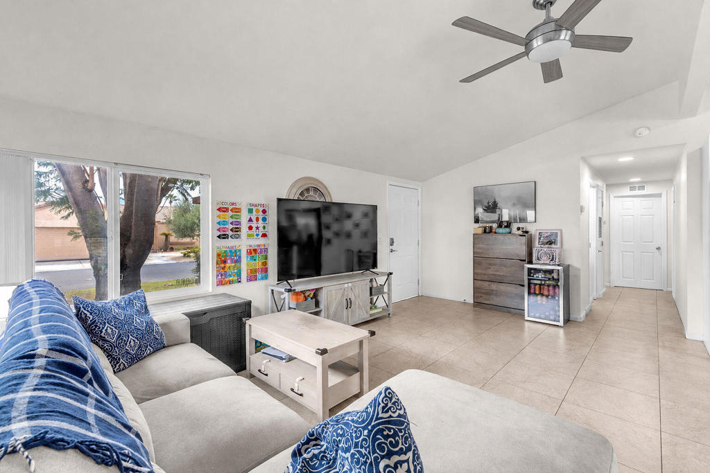 77872 Sunnybrook Drive Property Photo 4
