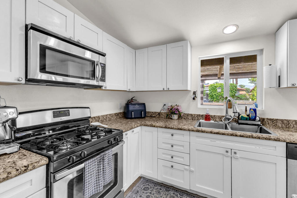 77872 Sunnybrook Drive Property Photo 13