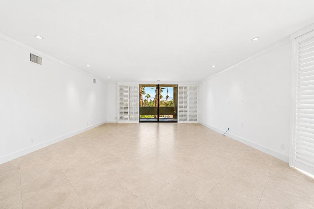 1630 La Reina Way 3c Property Photo 15