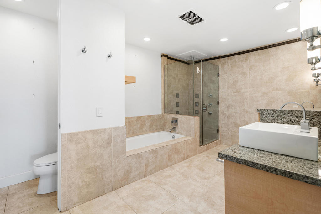 1630 La Reina Way 3c Property Photo 28