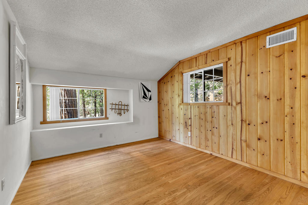 55175 Daryll Road Property Photo 18