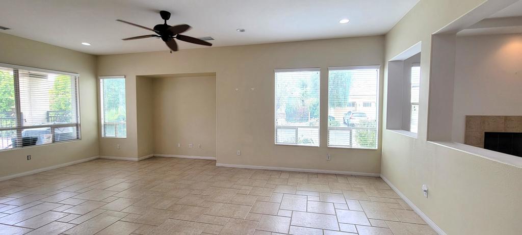 314 Via Napoli Property Photo 8