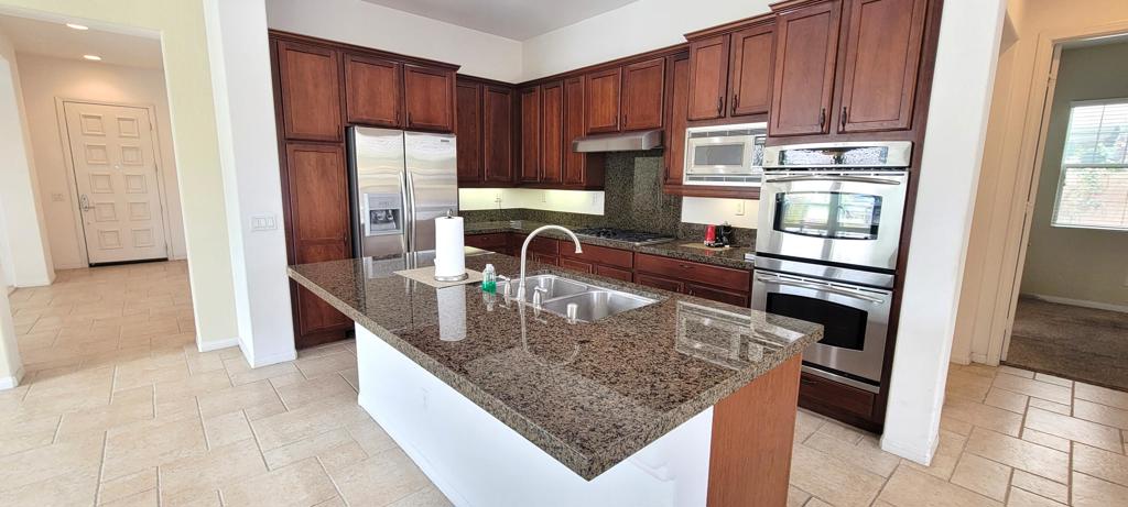 314 Via Napoli Property Photo 12