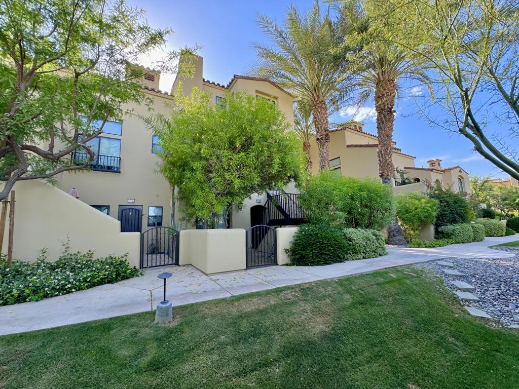 230 Villorrio Drive E Property Photo 2