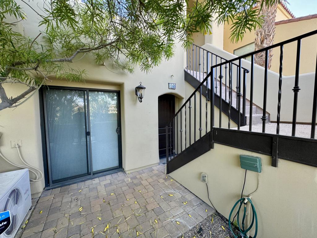 230 Villorrio Drive E Property Photo 4