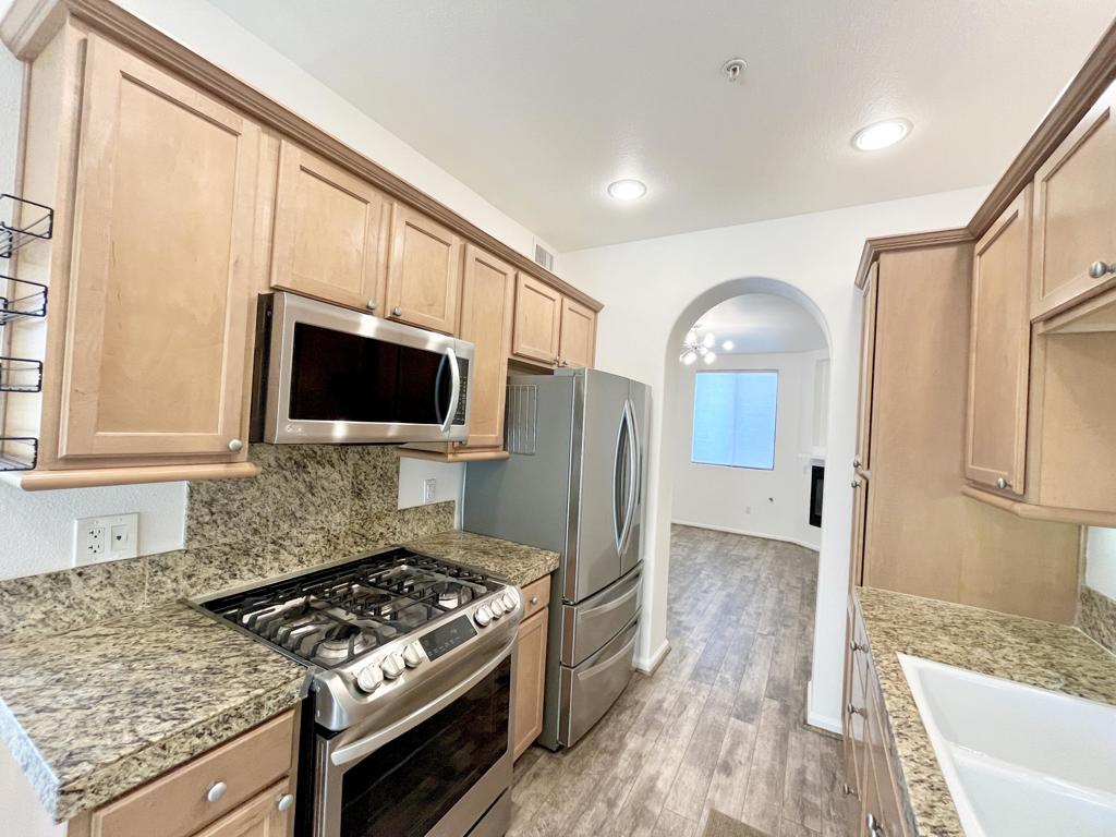 230 Villorrio Drive E Property Photo 16