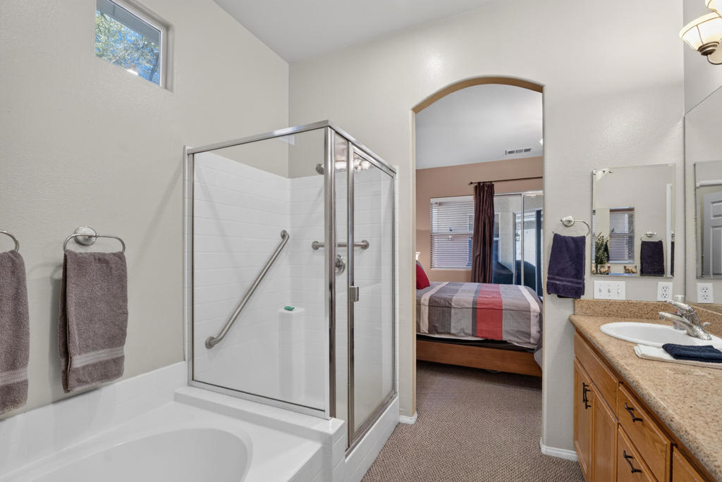 82667 Hamilton Court Property Photo 16