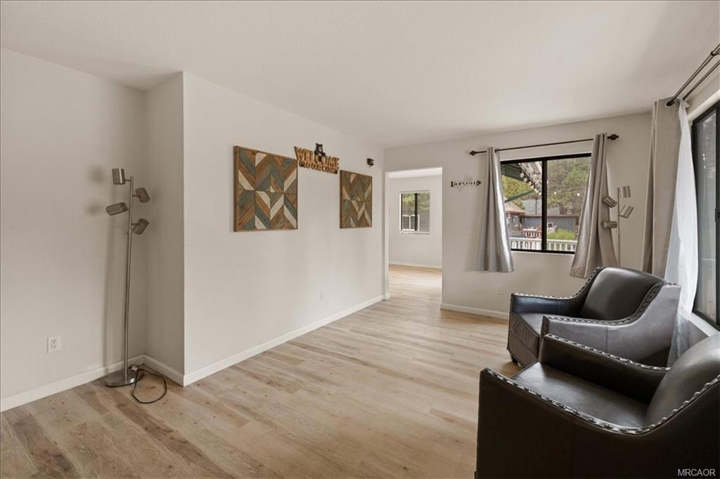 1113 W North Shore Drive Property Photo 6