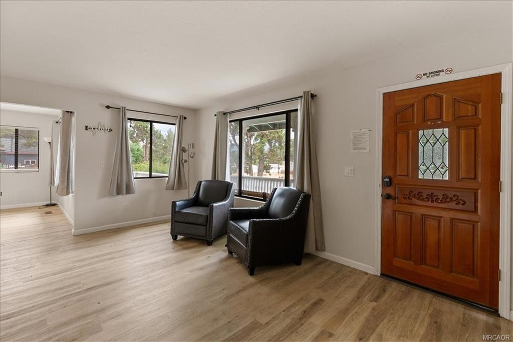 1113 W North Shore Drive Property Photo 7