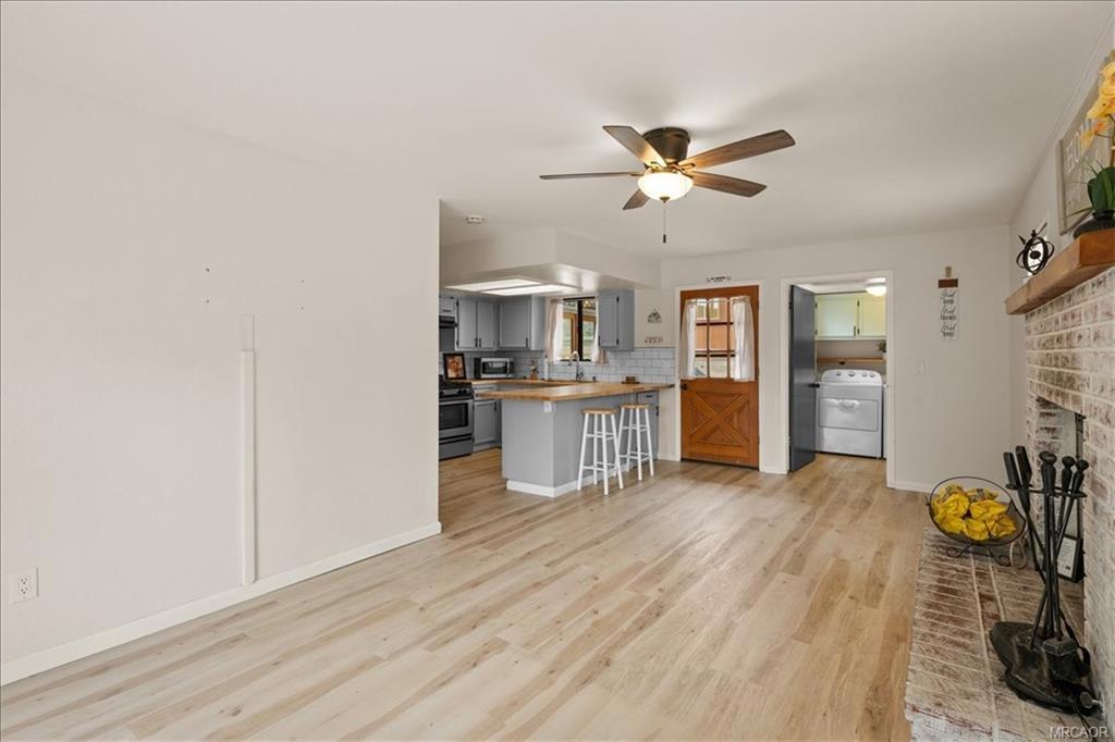 1113 W North Shore Drive Property Photo 10