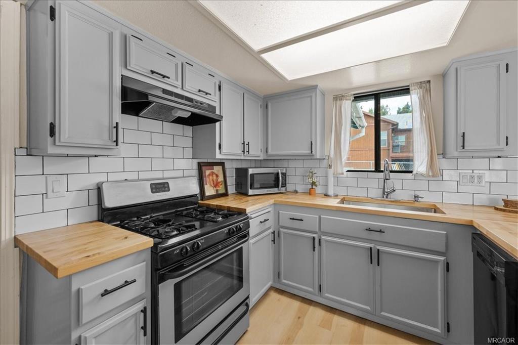 1113 W North Shore Drive Property Photo 14
