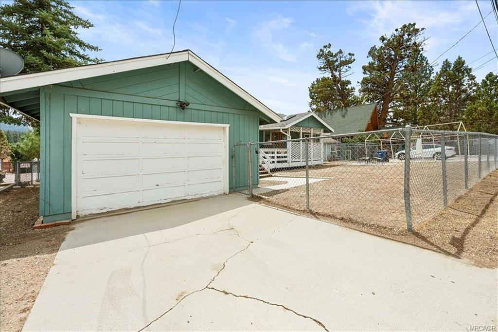 1113 W North Shore Drive Property Photo 39