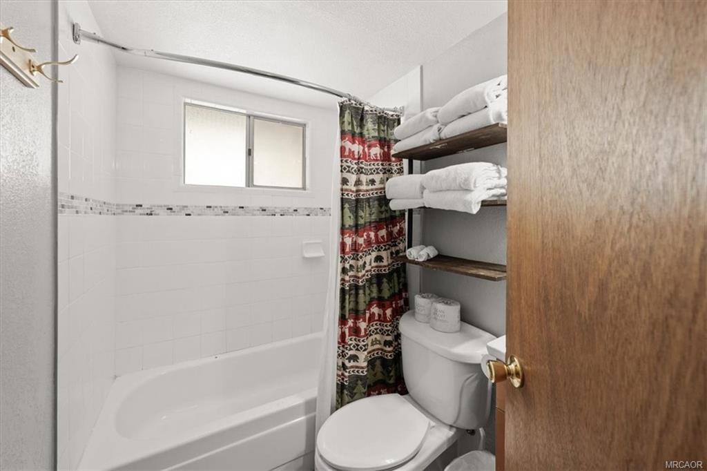 43050 Sunset Drive Property Photo 12