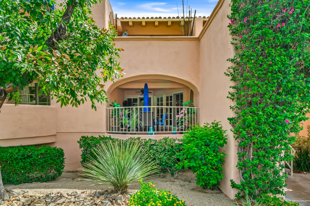 500 E Amado Road 311 Property Photo 4