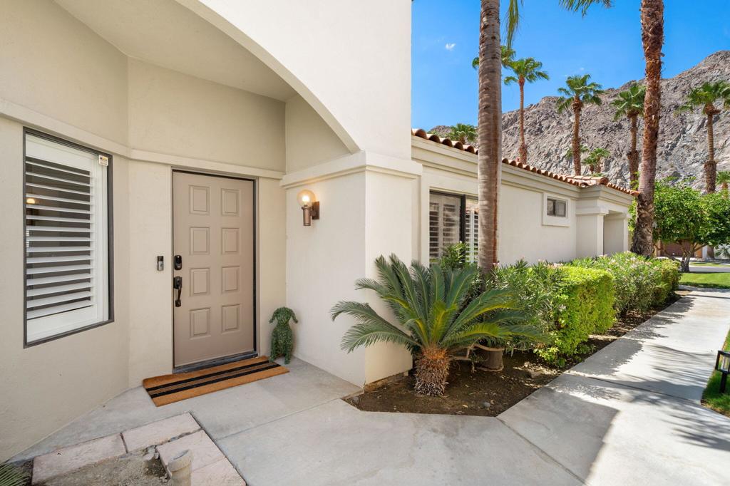 55280 Riviera Property Photo 2