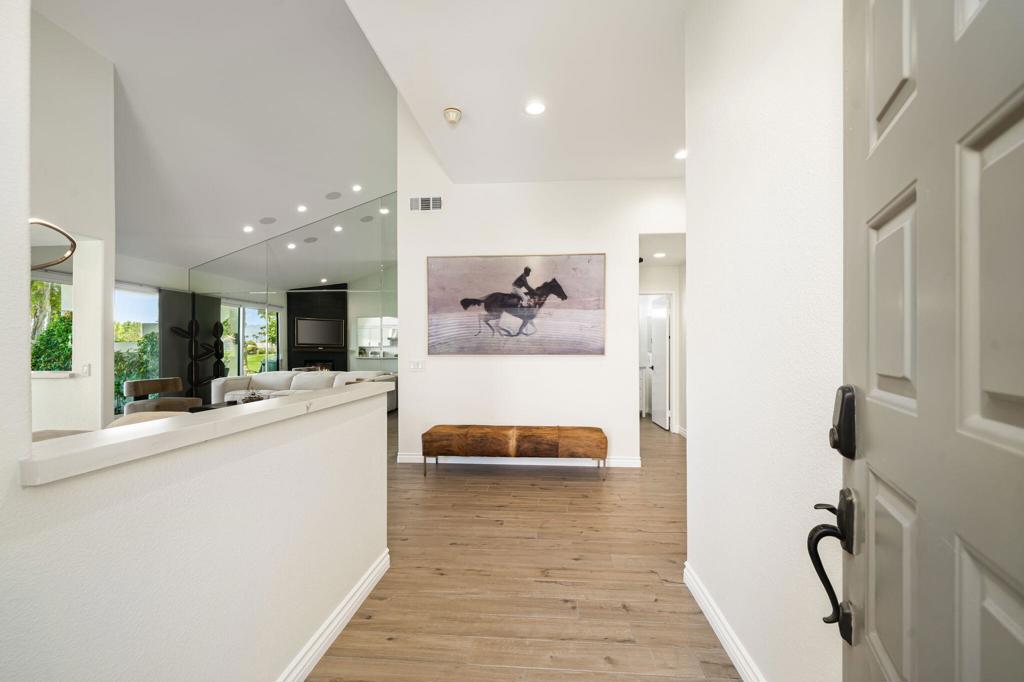 55280 Riviera Property Photo 3