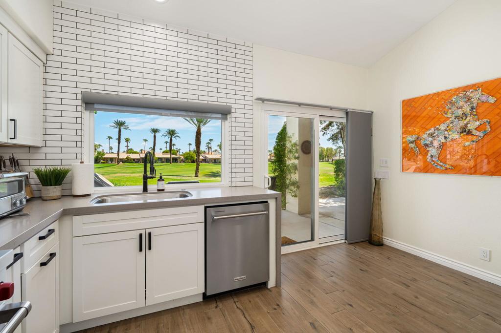 55280 Riviera Property Photo 10