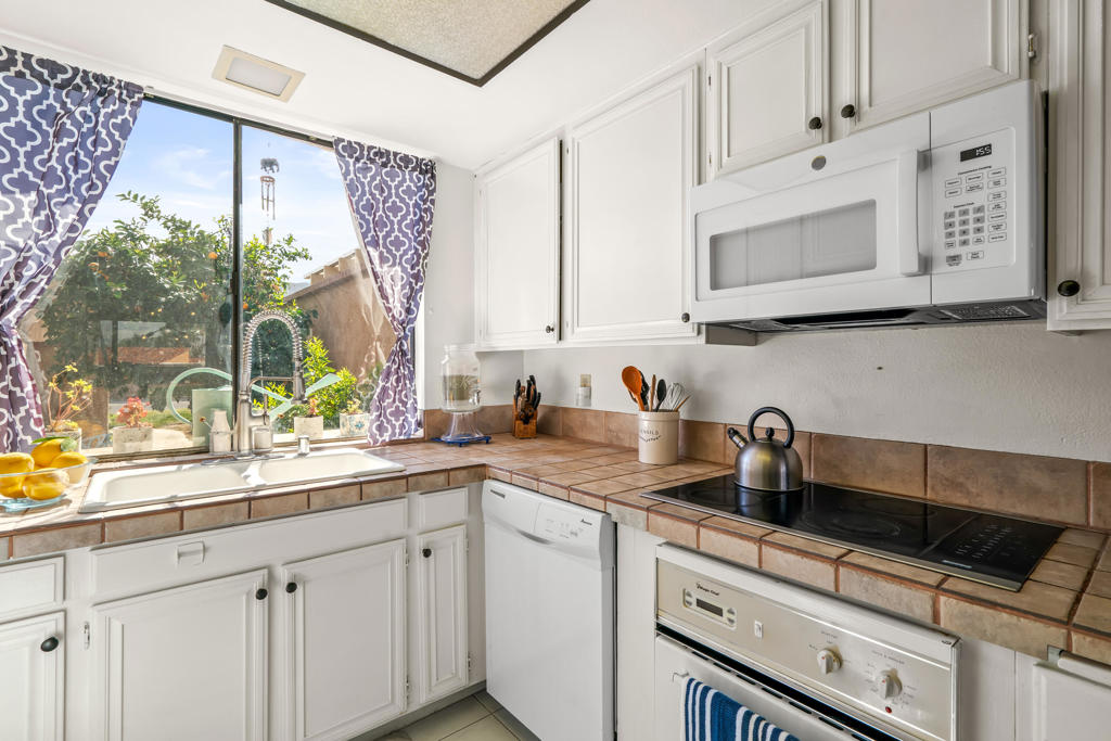 140 La Cerra Drive Property Photo 12