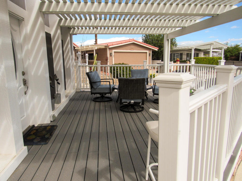 73341 Brown Rabbit Drive Property Photo 2