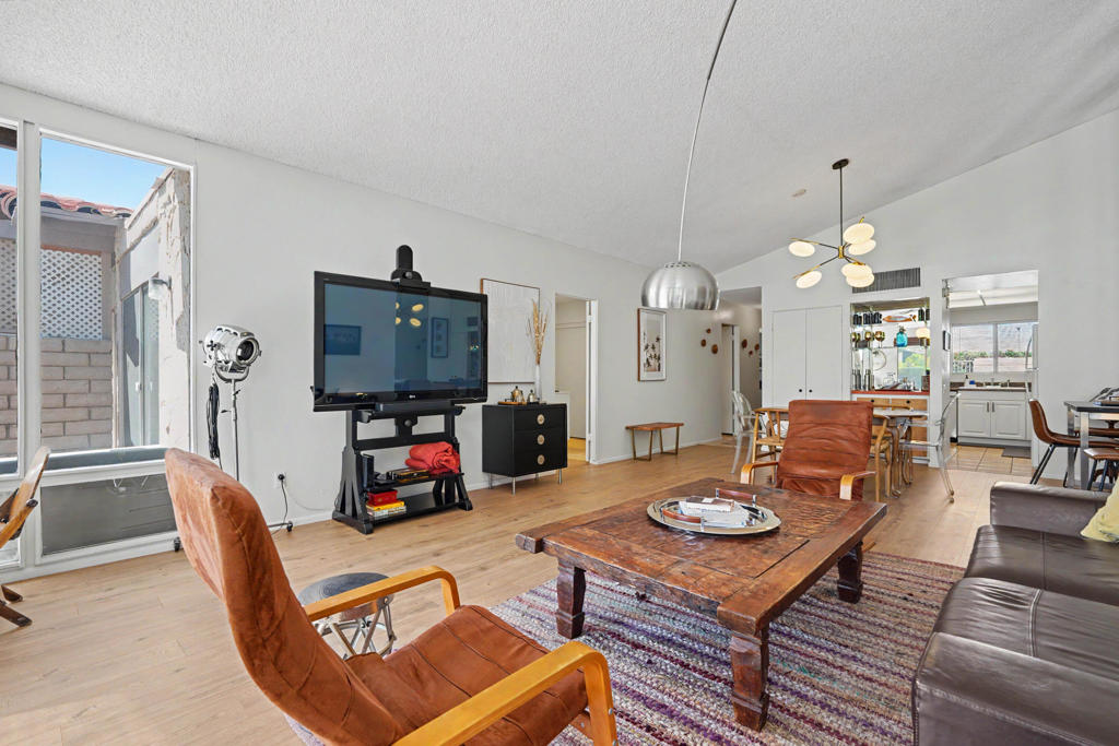 48970 Cochran Drive Property Photo 4